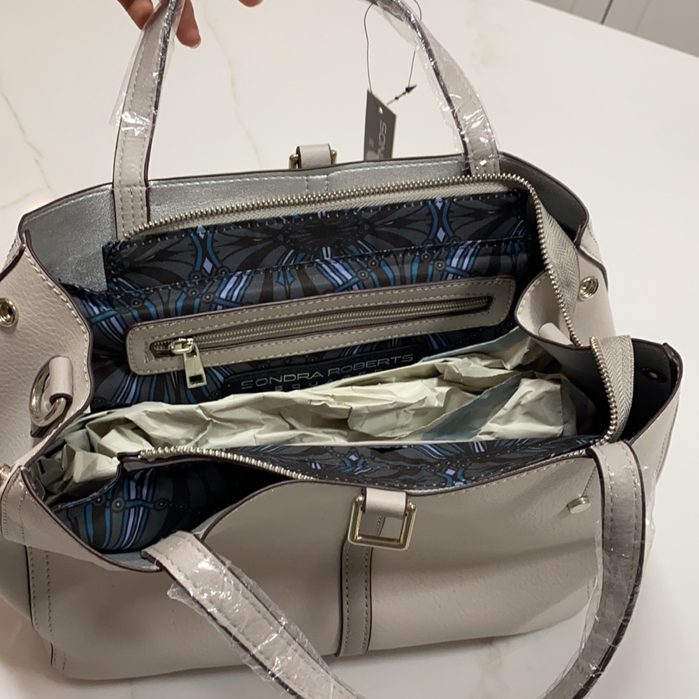 Sandra Roberts Purse - Picture 3 of 4